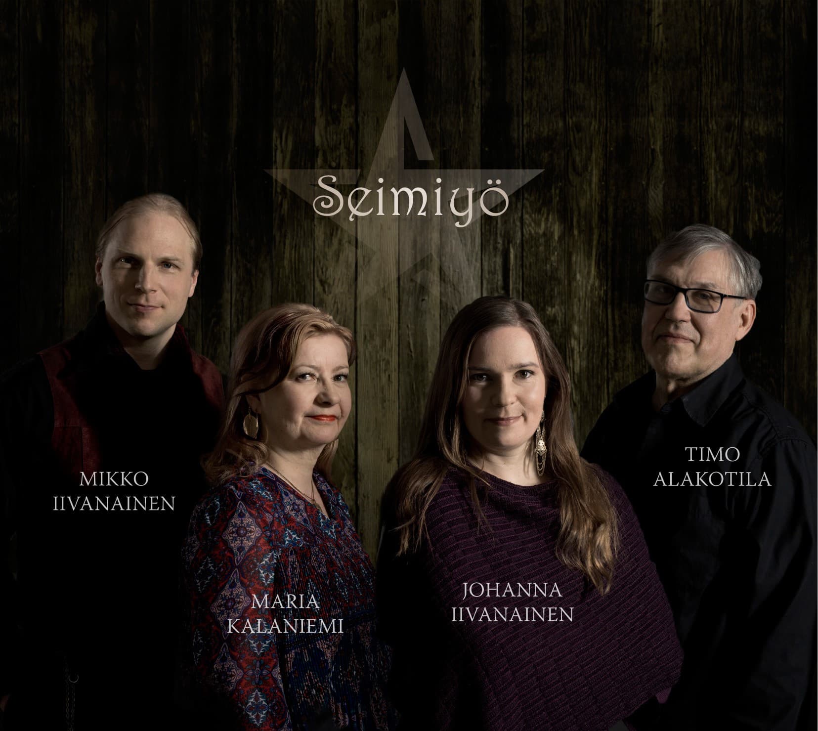 Iivanainen Johanna ja Mikko, Kalaniemi Maria, Alakotila Timo: Seimiyö