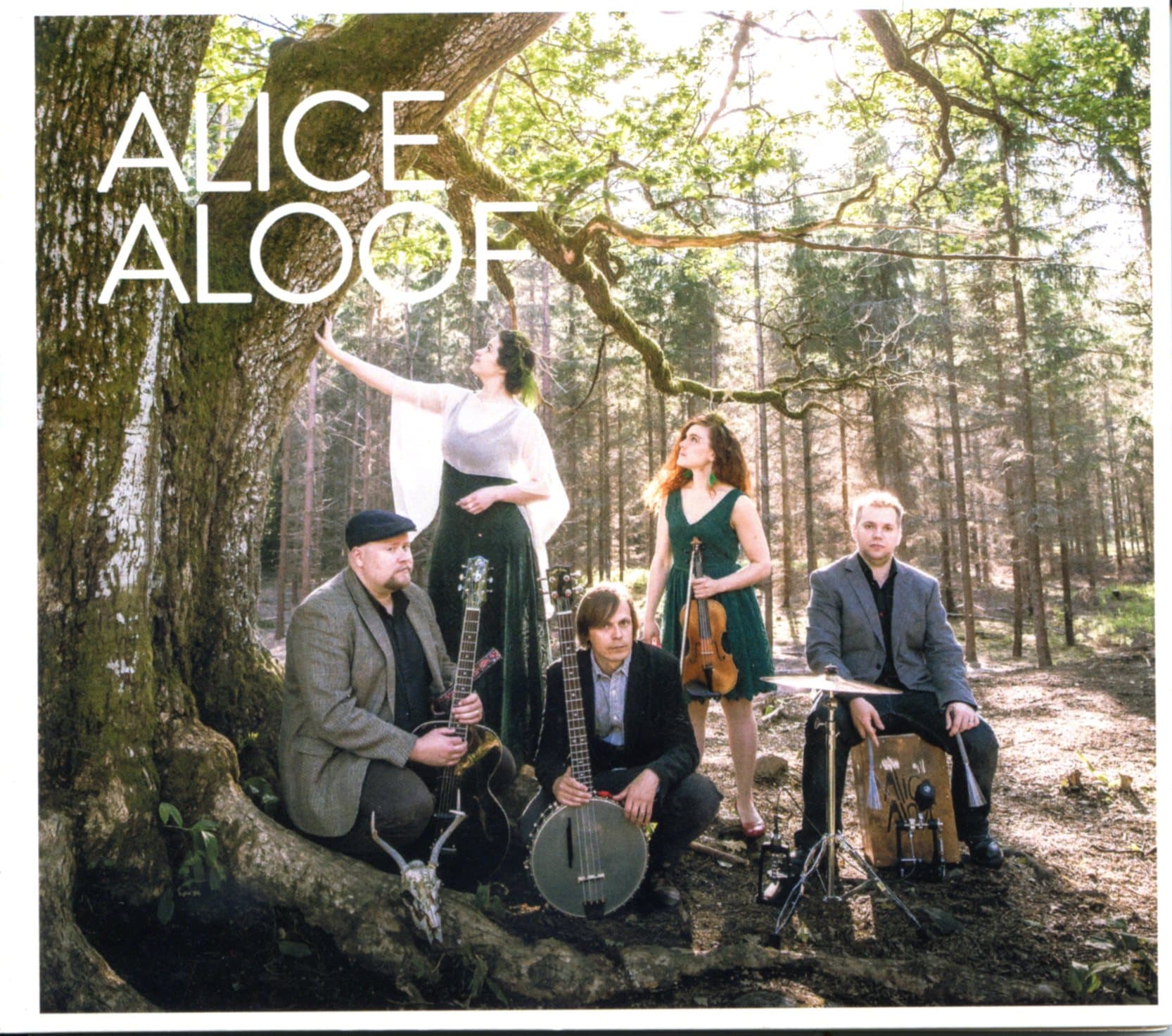 Alice Aloof: Lauluja mullan alta